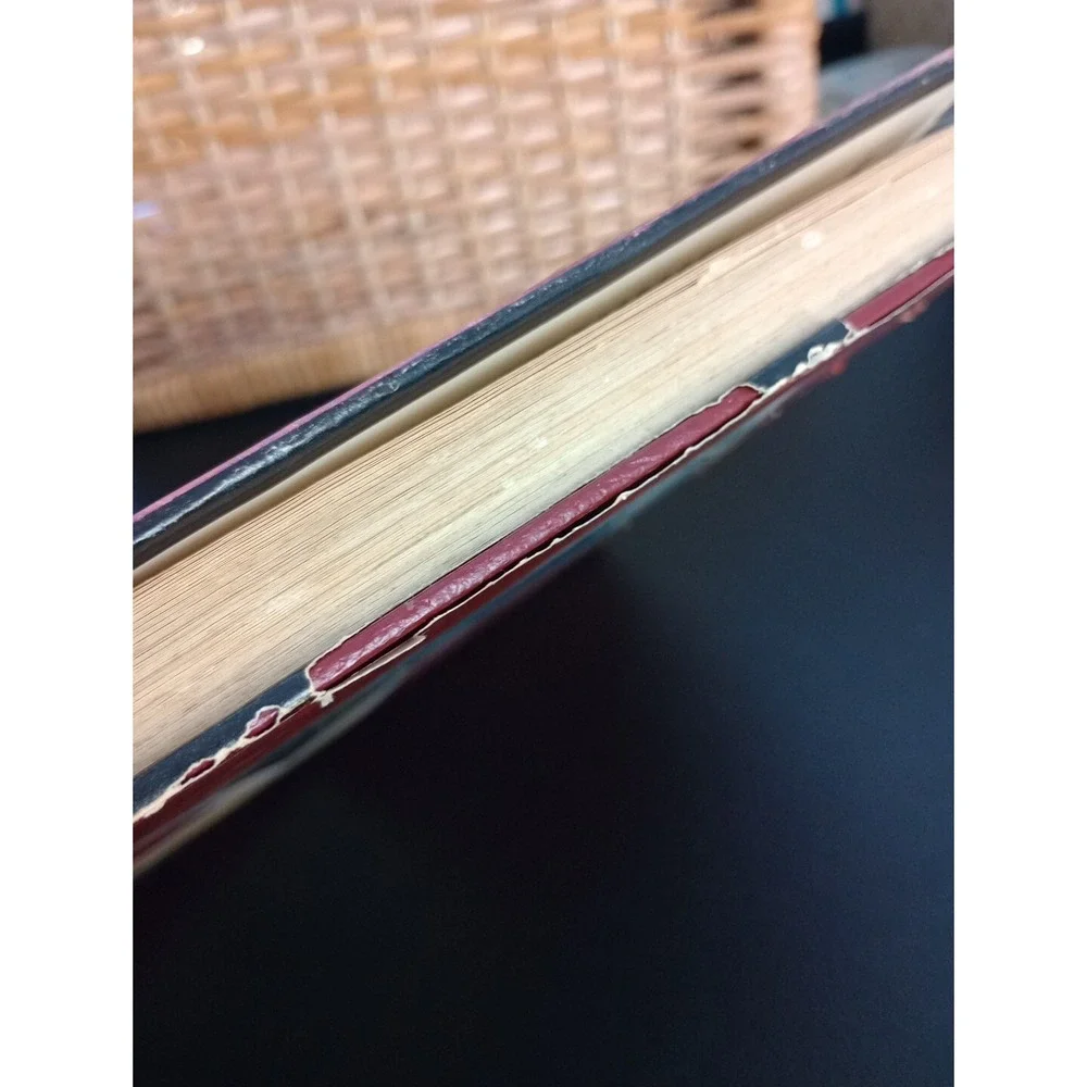 Life After Doomsday Bruce D. Clayton 1980‎ First Edition  Survivalist Guide HC